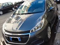 Usata Peugeot 208 Allure 102 CV (75 kW) 2015 Grigio Utilitaria