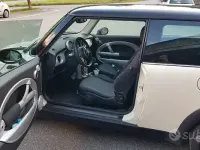 Begagnad Mini Cooper 116 HK (85 kW) 2004 Halvkombi