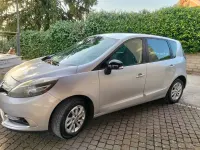 Usata Renault Scénic III LIMITED 110 CV (80 kW) 2016 Argento Monovolume