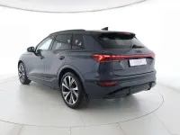 Nuova Audi Q6 e-tron S-Line 239 kW (326 CV) 2026 Blu plasma metallizzato SUV