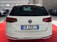 Usata VW Passat 150 CV (110 kW) 2017 Bianco Station wagon