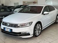 usata VW Passat 2.0 TDI 170CV DSG Highline BMT del 2016 usata a Castellammare di Stabia