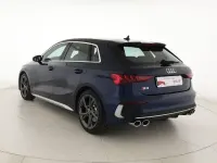 Usata Audi S3 Comfort 310 CV (228 kW) 2023 Blu navarra metallizzato Berlina
