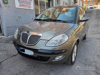 Usata Lancia Ypsilon 69 CV (50 kW) 2006 Grigio Utilitaria