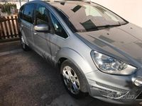 Begagnad Ford S-MAX 2011 Grå Minibuss