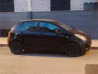 Usata Toyota Yaris Sol 87 CV (63 kW) 2007 Nero Utilitaria