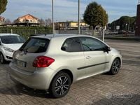 Usata Toyota Auris Sol 90 CV (66 kW) 2009 Grigio Utilitaria