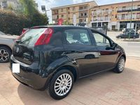 Usata Fiat Grande Punto 69 CV (50 kW) 2010 Nero Utilitaria