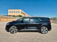 Usata Renault Scénic III Zen 110 CV (80 kW) 2017 Nero Monovolume