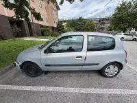 Usata Renault Clio II 58 CV (42 kW) 2004 Grigio Berlina