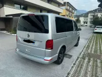 Usata VW Caravelle Comfortline 150 CV (110 kW) 2021 Argento Furgone
