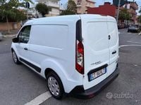 Begagnad Ford Transit Connect 101 HK (74 kW) 2024 Vit Minibuss