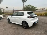 Usata Peugeot 208 75 CV (55 kW) 2021 Bianco Utilitaria