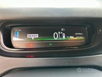 Usado Renault Zoe Intens 67 kW (92 CV) 2018 Gris Utilitario