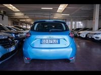 Usata Renault Zoe Life 80 kW (109 CV) 2020 Grigio chiaro Utilitaria