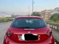 Usata Peugeot 208 82 CV (60 kW) 2018 Rosso Utilitaria