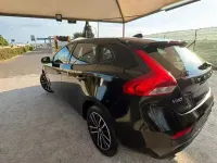 Usata Volvo V40 120 CV (88 kW) 2019 Nero Berlina