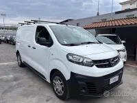 Usata Opel Vivaro-e Combi S 120 CV (88 kW) 2021 Bianco Monovolume