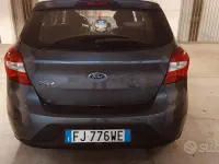 Usata Ford Ka 86 CV (63 kW) 2017 Grigio Berlina