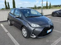 Second-hand Toyota Yaris Lounge 72 CP (52 kW) 2019 Gri Hatchback