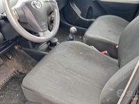 Usata Toyota Yaris 69 CV (50 kW) 2011 Nero Utilitaria