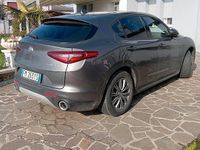 Usata Alfa Romeo Stelvio 180 CV (132 kW) 2017 Grigio SUV
