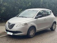 Usata Lancia Ypsilon Silver 69 CV (50 kW) 2012 Grigio Utilitaria