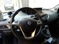 Usata Lancia Ypsilon 69 CV (50 kW) 2015 Nero Utilitaria