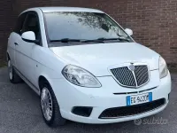 Usata Lancia Ypsilon 75 CV (55 kW) 2011 Bianco Utilitaria