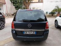 Usata Opel Zafira Cosmo 120 CV (88 kW) 2007 Grigio Monovolume