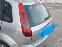 Usata Ford Fiesta 68 CV (50 kW) 2005 Grigio Utilitaria