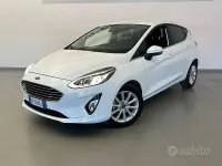 Usata Ford Fiesta 86 CV (63 kW) 2018 Bianco Utilitaria