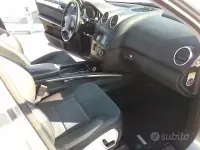Usata Mercedes ML350 224 CV (164 kW) 2009 Grigio SUV