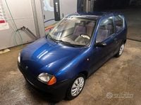Usata Fiat 600 39 CV (28 kW) 2000 Blu Berlina