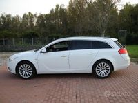 Usata Opel Insignia Cosmo 160 CV (117 kW) 2009 Bianco(met.) Station wagon