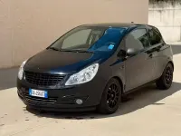 Usata Opel Corsa 100 CV (73 kW) 2010 Nero Utilitaria