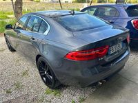 Usata Jaguar XE Portfolio 179 CV (131 kW) 2015 Grigio Berlina