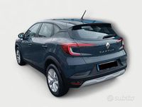 Usata Renault Captur Equilibre 101 CV (74 kW) 2023 Azzurro SUV