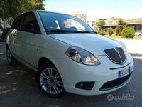 Usata Lancia Ypsilon 69 CV (50 kW) 2011 Bianco Utilitaria