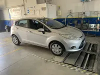 Usata Ford Fiesta 95 CV (69 kW) 2011 Grigio Utilitaria