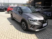 Usata Renault Captur Techno 94 CV (69 kW) 2024 Grigio SUV