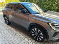 Usata Renault Austral Techno 200 CV (147 kW) 2023 Grigio SUV