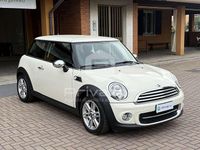Occasion Mini Cooper D 111 ch (81 kW) 2014 Blanc Citadine