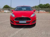 Usata Ford Fiesta 75 CV (55 kW) 2017 Rosso Utilitaria