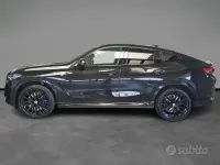 Usata BMW X6 M Sport 340 CV (250 kW) 2022 Nero / metallizzato SUV