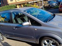 Usata Opel Zafira 2009 Grigio Monovolume