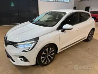 Usata Renault Clio V 86 CV (63 kW) 2021 Bianco Berlina