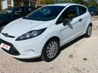 Usata Ford Fiesta 68 CV (50 kW) 2011 Bianco Furgone