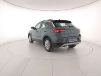 Usata VW T-Roc Life 150 CV (110 kW) 2025 Petroleum blue metallizzato nero SUV