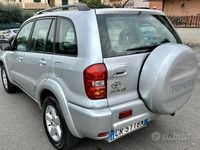 Usata Toyota RAV4 Sol 150 CV (110 kW) 2004 Grigio SUV